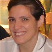 Avvocato e mediatore impartisce lezioni di diritto con un click